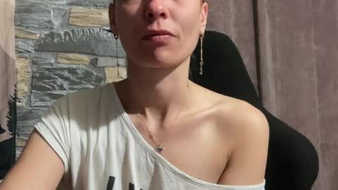 Snapshot of karoline121 chatting on 05/02/26, 07:19 karoline121 online show from 05/02/26, 07:19