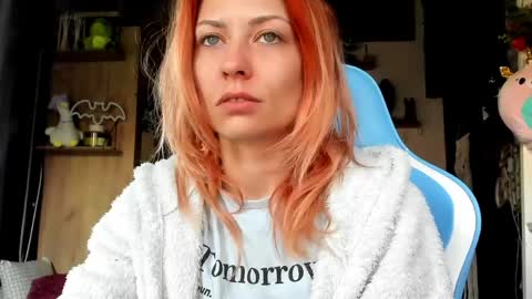 Snapshot of karoline121 chatting on 05/04/26, 04:08 karoline121 online show from 05/04/26, 04:08