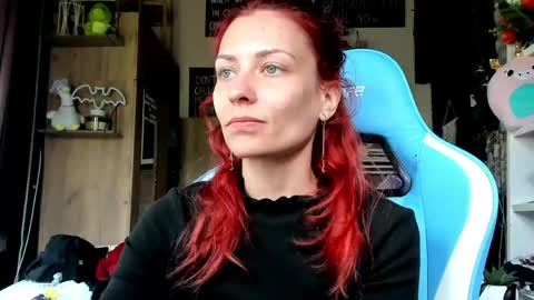 Snapshot of karoline121 chatting on 05/13/26, 07:50 karoline121 online show from 05/13/26, 07:50