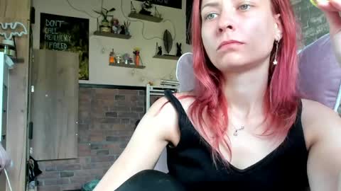 Snapshot of karoline121 chatting on 05/23/26, 08:18 karoline121 online show from 05/23/26, 08:18