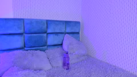 Karoline  online show from 12/30/24, 08:36