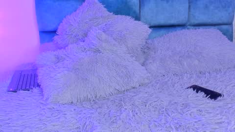 Karoline  online show from 12/30/24, 11:38