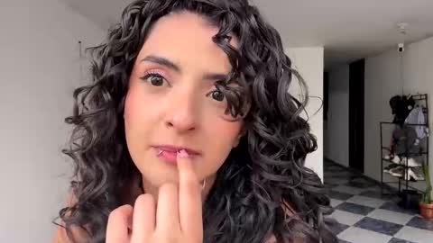 Snapshot of karoline_jones_ chatting on 04/03/26, 09:24 Karoline online show from 04/03/26, 09:24