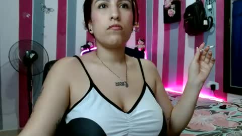 Snapshot of karoline_lov2 chatting on 06/15/26, 03:14 karoline_lov2 online show from 06/15/26, 03:14