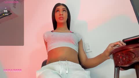 Karoline online show from 01/18/25, 09:24