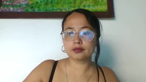 Snapshot of karoline_queen28 chatting on 04/27/26, 07:01 Karoline online show from 04/27/26, 07:01