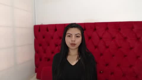 Isa online show from 01/11/25, 02:25