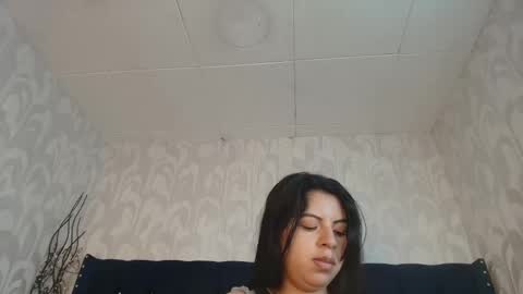 Snapshot of karolineburnx chatting on 03/15/26, 06:08 Isa online show from 03/15/26, 06:08