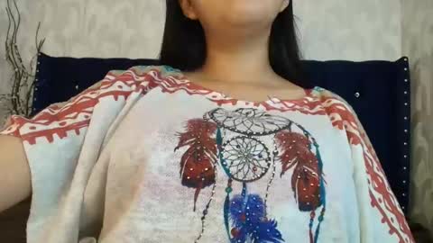 Snapshot of karolineburnx chatting on 04/09/26, 04:56 Isa online show from 04/09/26, 04:56