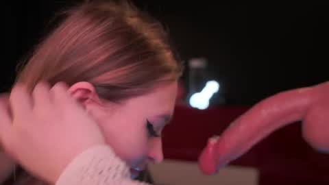 Snapshot of karolinedeep_love chatting on 02/25/26, 09:13 Caroline online show from 02/25/26, 09:13