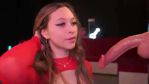 Snapshot of karolinedeep_love chatting on 03/02/26, 08:37 Caroline online show from 03/02/26, 08:37