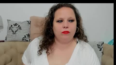 Snapshot of karolinejoyy chatting on 04/01/26, 07:11 KarolineJoyy online show from 04/01/26, 07:11