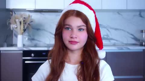 lina online show from 12/21/25, 11:39