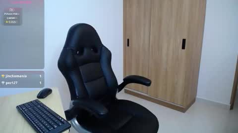 karol online show from 11/30/25, 11:20