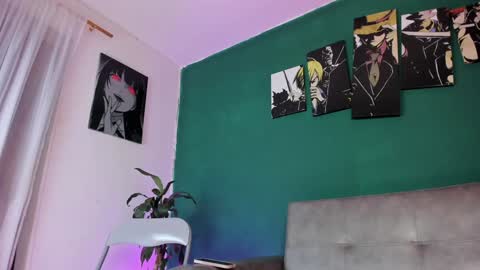 Snapshot of karolsweet_ chatting on 12/13/24, 02:38 KarolSweet online show from 12/13/24, 02:38