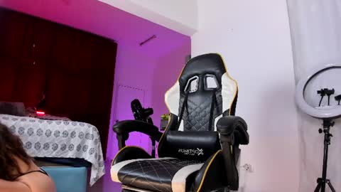 KarolSweet online show from 06/22/26, 11:02