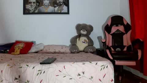 Snapshot of karolsweetvagi chatting on 03/15/26, 04:13 karol online show from 03/15/26, 04:13