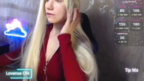 Caroline Fox online show from 03/13/26, 09:05