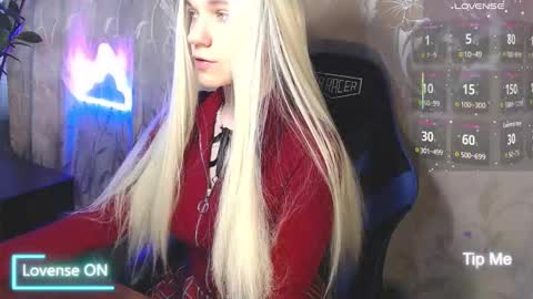 Caroline Fox online show from 03/21/26, 09:03