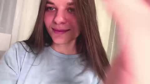 Snapshot of karongene chatting on 03/19/26, 04:11 Lia online show from 03/19/26, 04:11