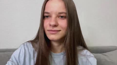 Snapshot of karongene chatting on 03/30/26, 04:19 Lia online show from 03/30/26, 04:19