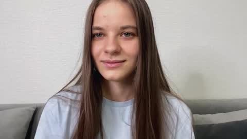 Snapshot of karongene chatting on 03/31/26, 04:18 Lia online show from 03/31/26, 04:18