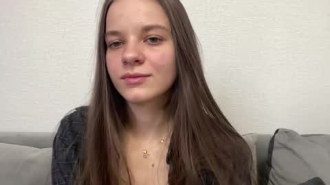 Snapshot of karongene chatting on 04/15/26, 03:52 Lia online show from 04/15/26, 03:52