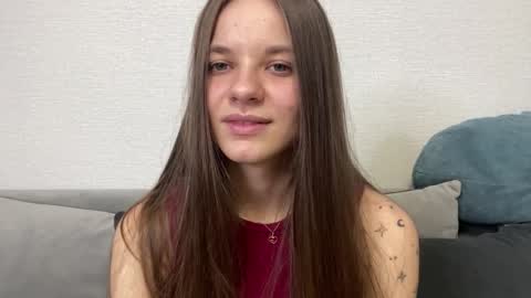 Snapshot of karongene chatting on 04/18/26, 04:00 Lia online show from 04/18/26, 04:00