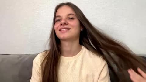 Snapshot of karongene chatting on 04/27/26, 04:05 Lia online show from 04/27/26, 04:05