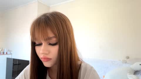 Snapshot of karrieherrington chatting on 10/17/25, 08:17 Mia online show from 10/17/25, 08:17