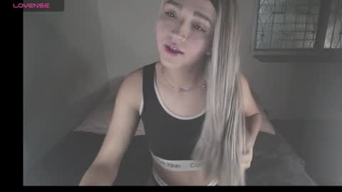 Snapshot of kary_blush chatting on 03/13/26, 03:57 kary_blush online show from 03/13/26, 03:57