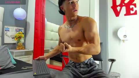 ---Kary--- online show from 02/19/25, 09:39