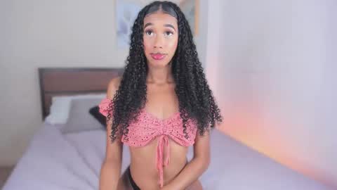 Kary Moon online show from 12/21/25, 09:22