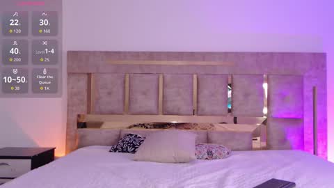 Snapshot of kasey___ chatting on 10/22/25, 07:52 kasey online show from 10/22/25, 07:52