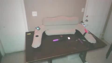 Snapshot of kash269 chatting on 01/27/25, 04:33 kash269 online show from 01/27/25, 04:33