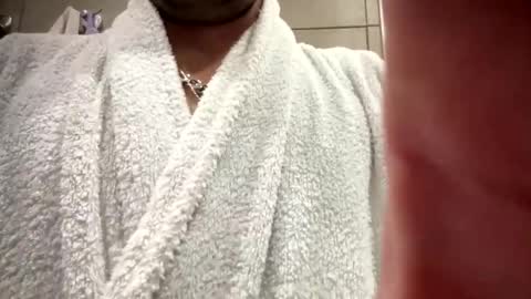 Snapshot of kashonab24 chatting on 10/27/25, 08:13 kashonab24 online show from 10/27/25, 08:13