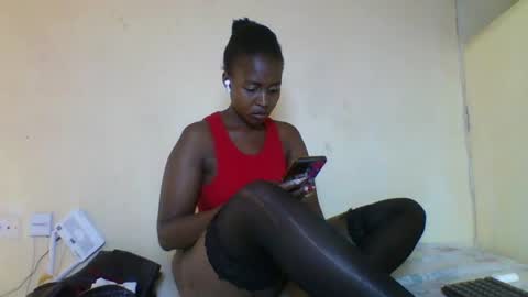 Snapshot of kashy_ chatting on 06/24/26, 07:02 kashy_ online show from 06/24/26, 07:02