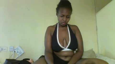 Snapshot of kashy_ chatting on 06/30/26, 10:33 kashy_ online show from 06/30/26, 10:33