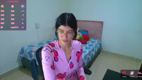Kassandra online show from 04/26/26, 01:47