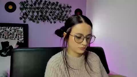 Snapshot of kassandra_james chatting on 12/02/24, 12:09 kassandra james online show from 12/02/24, 12:09