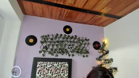 Snapshot of kassandra_james chatting on 12/29/24, 09:30 kassandra james online show from 12/29/24, 09:30