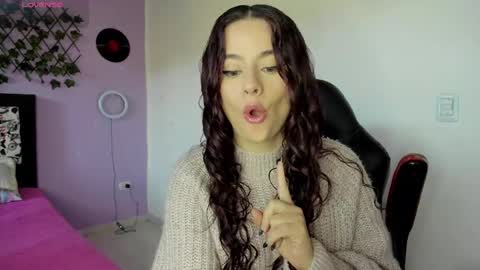 Snapshot of kassandra_james chatting on 01/20/25, 11:35 kassandra james online show from 01/20/25, 11:35