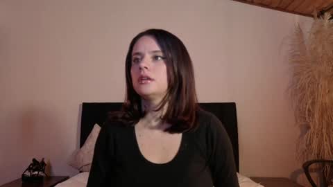 kassandra james online show from 04/08/26, 01:33