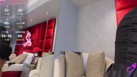 Kasandra Hall online show from 10/28/25, 08:44