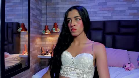 Snapshot of kassandraweked chatting on 12/13/24, 09:41 Kassandra Weked online show from 12/13/24, 09:41