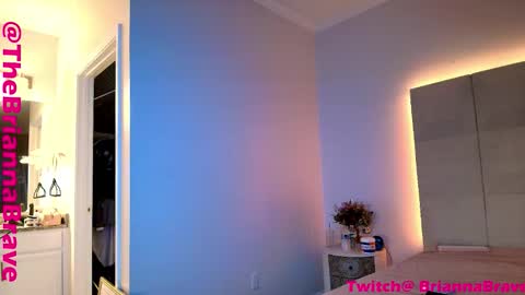 Snapshot of kat2025 chatting on 11/09/25, 12:09 BriannaBrave online show from 11/09/25, 12:09