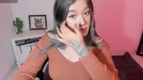 Alicia online show from 11/06/25, 12:22