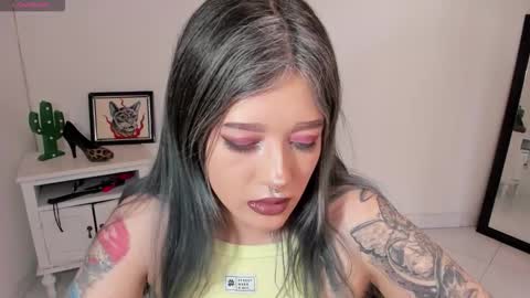 Alicia online show from 11/13/25, 06:29