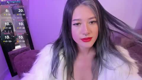 Snapshot of kat_apple chatting on 03/18/26, 07:17 Alicia online show from 03/18/26, 07:17