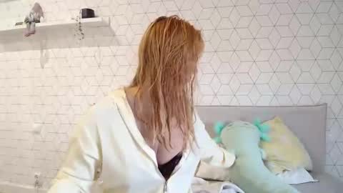 Katya online show from 09/28/25, 02:11